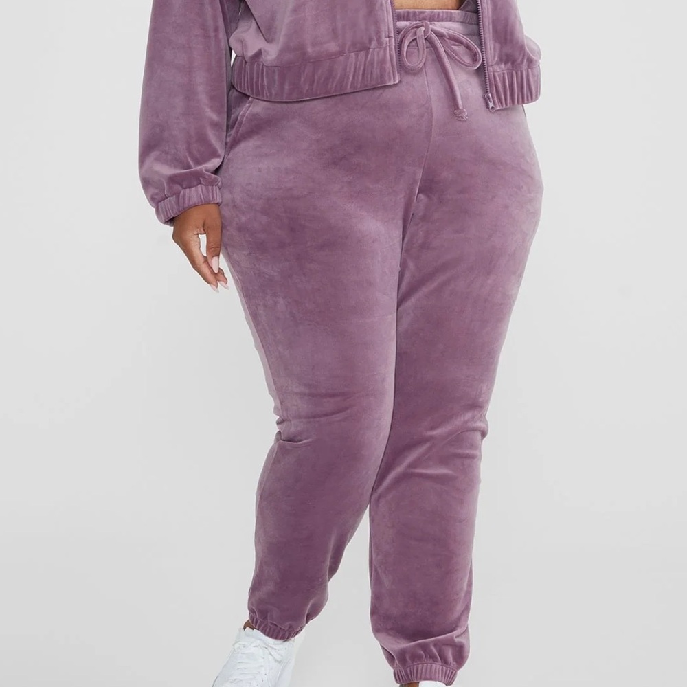 Fashion to Figure Velour Butterfly rhinestone pants